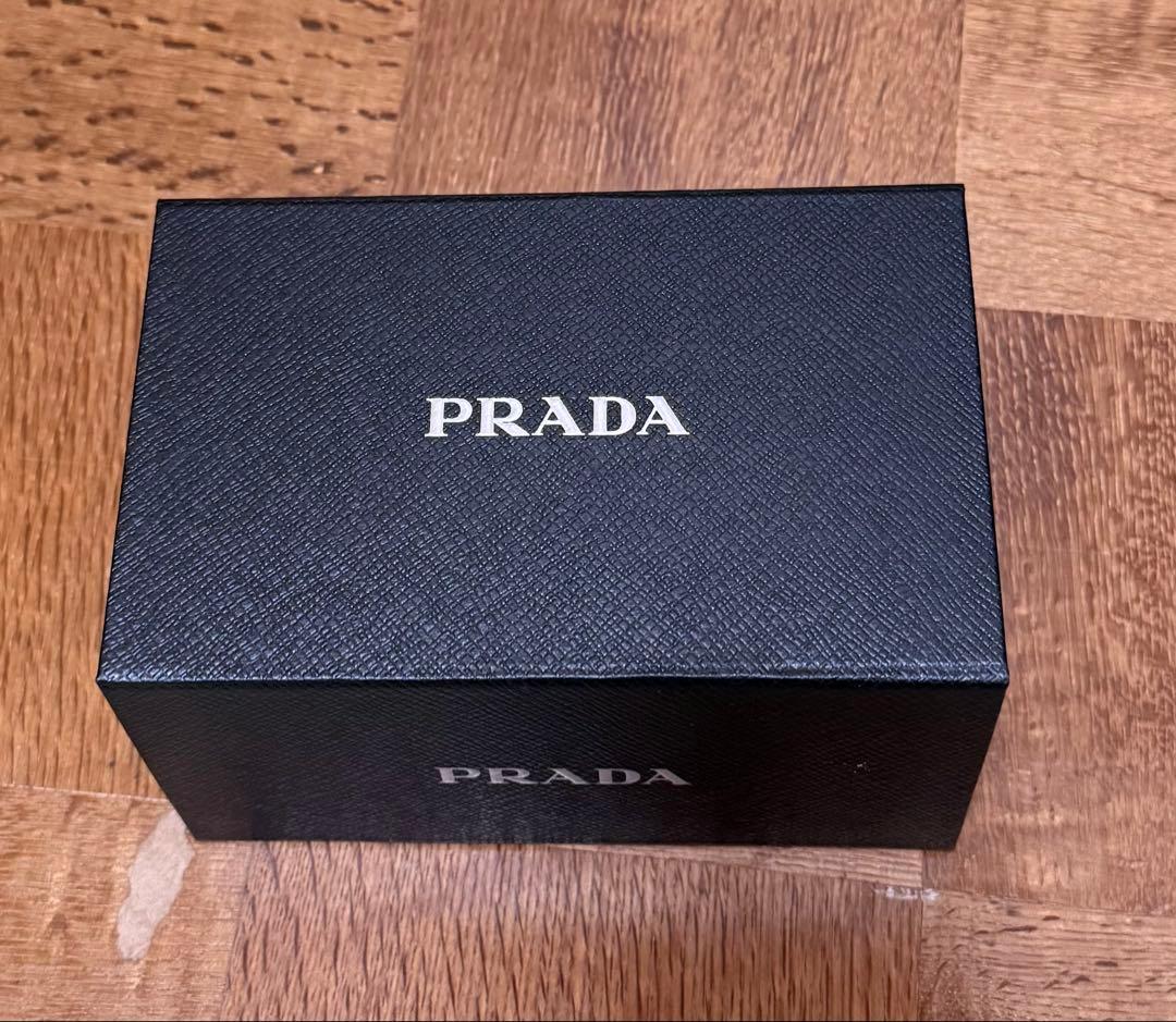 【PRADA】パラドックス ヘアミスト＆リップバーム　15,000円相当 プラダ ビューティから人気フレグランス「パラドックス」のヘアミスト