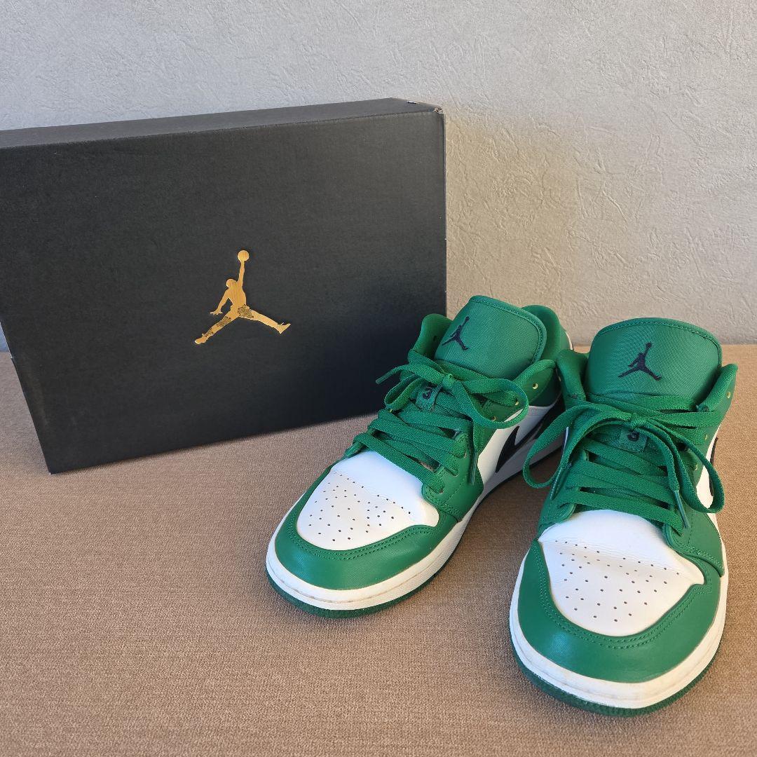靴 NIKE AIR JORDAN 1 LOW PINE GREEN WHITE Jordan 1 Low Pine Green Men's - 553558-301 - US