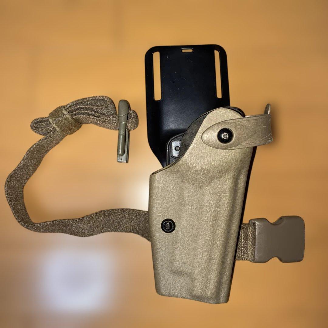 サファリランド6004ホルスター　P220 右利き用 SAFARILAND レッグホルスター SIG P220 P226 右用 6004-77-121