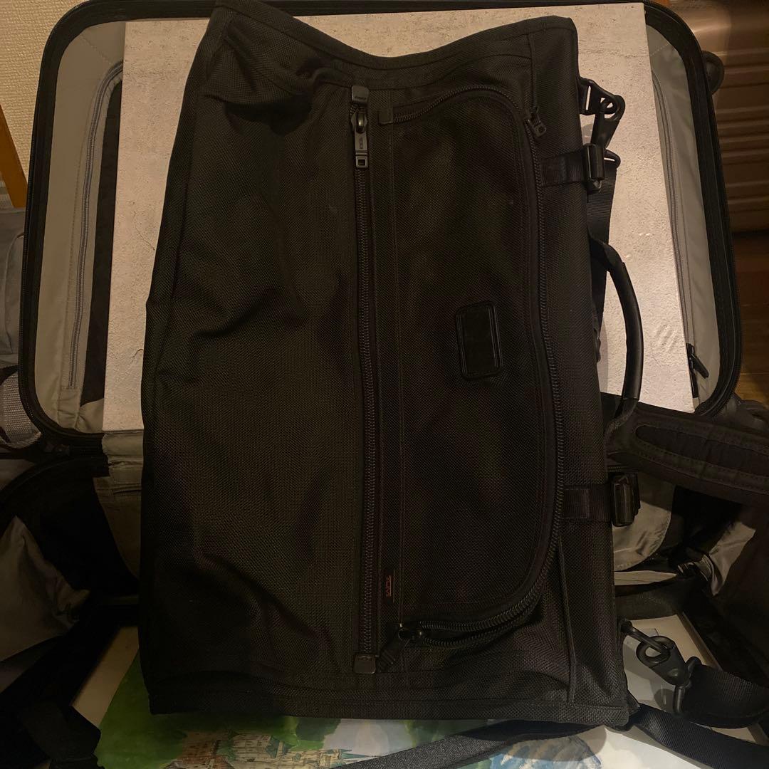 TUMI ガーメント・バッグ・トライフォールド・キャリーオン