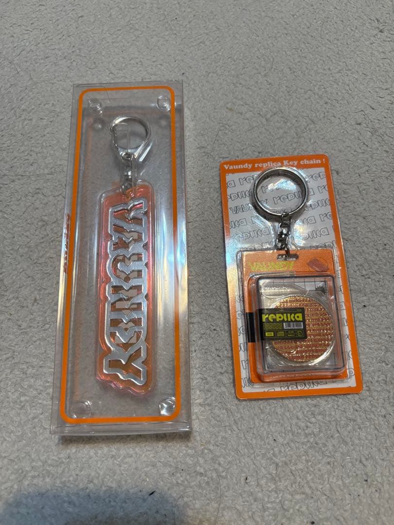Vaundy replica ZERO LOGO replica キーチェーン