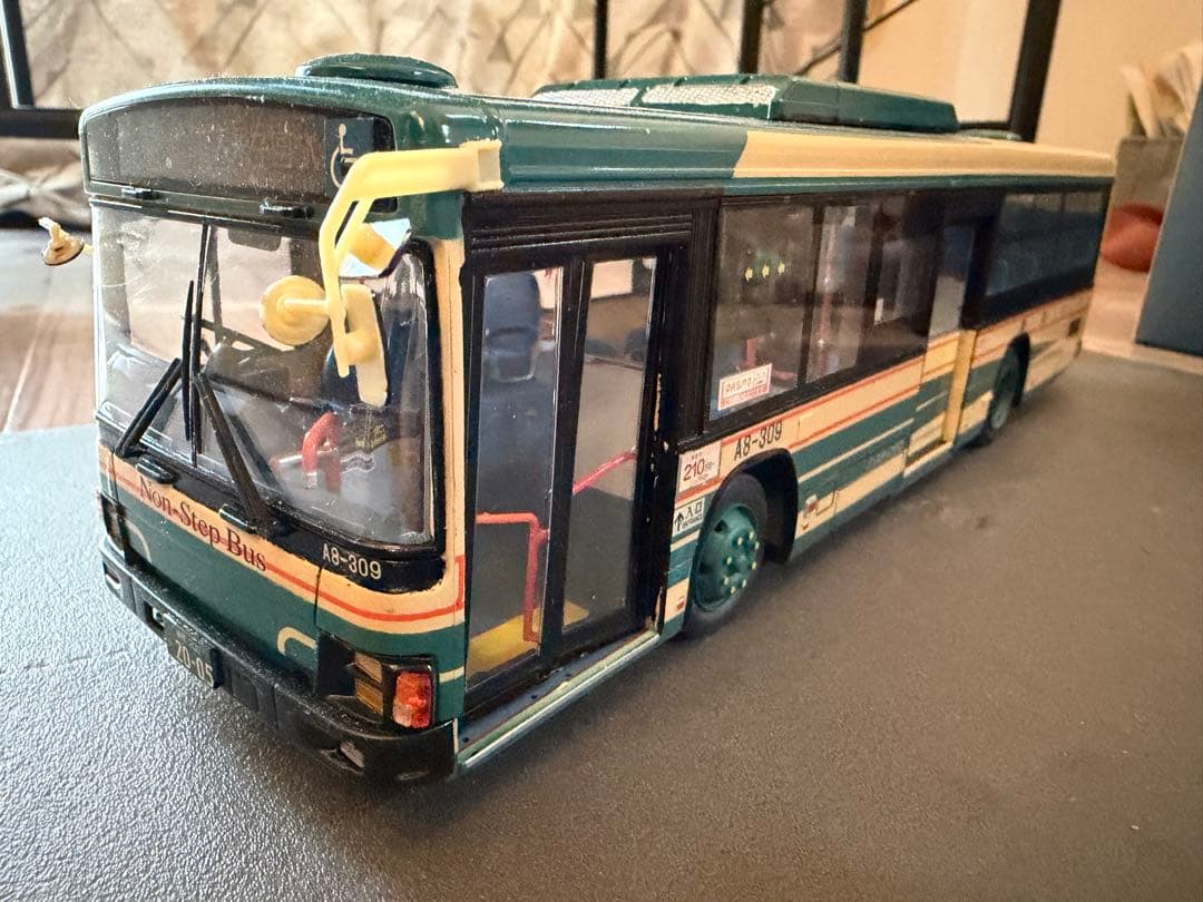 アオシマ1/32 いすゞエルガ西武バス　プラモデル完成品 Amazon | 青島文化教材社 1/32 バス No.31 西武バス いすゞエルガ