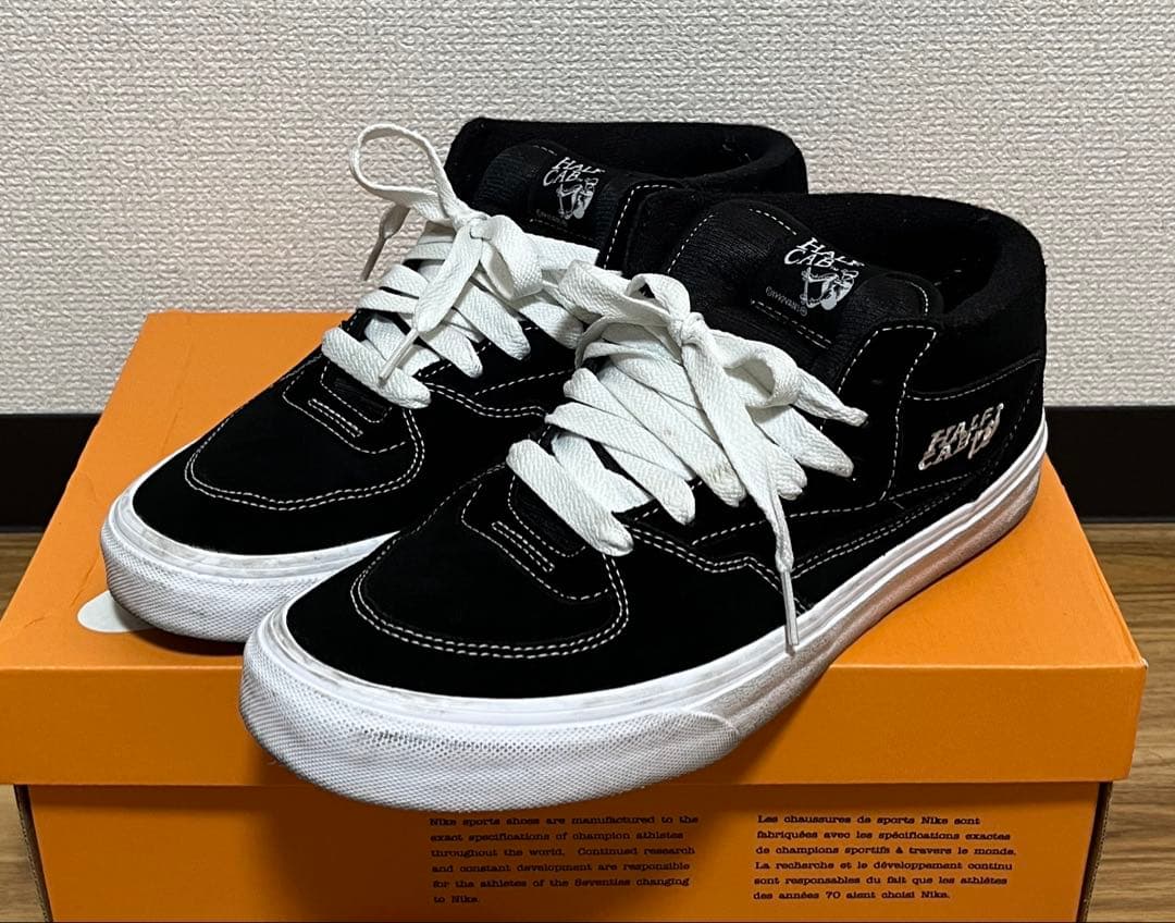 VANS HALF CAB ハーフキャブ ブラック/ホワイト 27.5cm