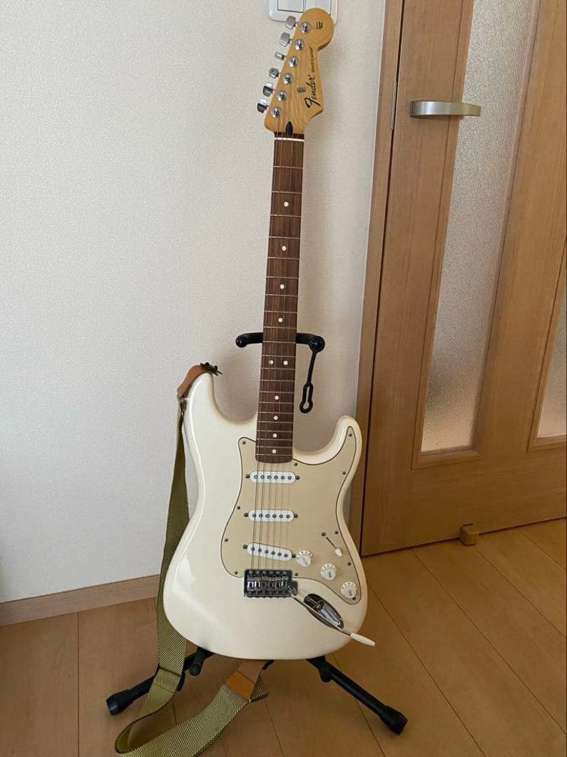 fender mexico ストラトキャスター　おまけ付き