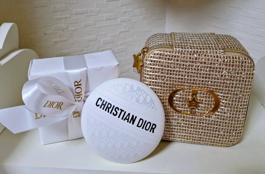 CHRISTIAN DIOR ハンドクリーム ギフトボックス付き