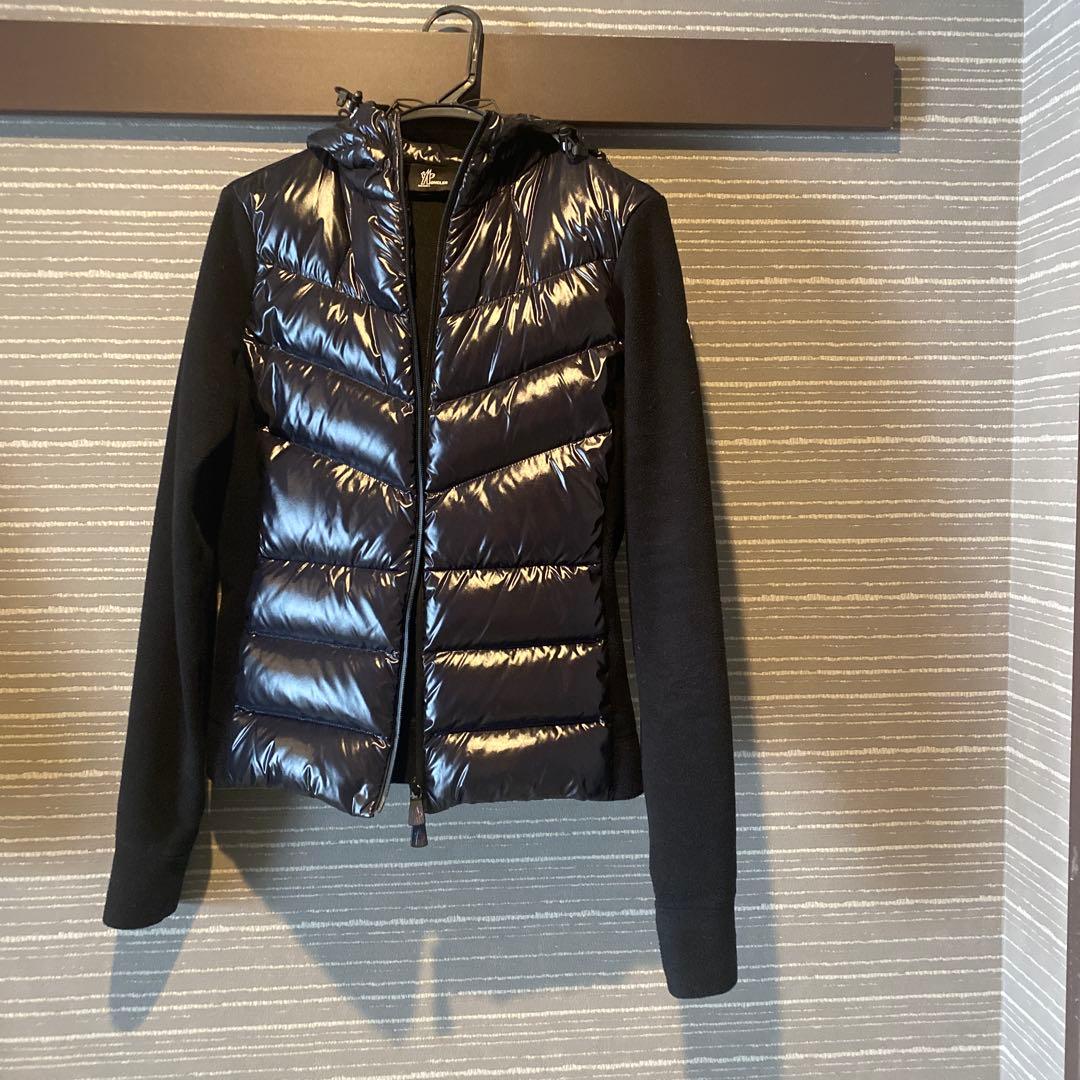 美品！！モンクレールダウンジャケット