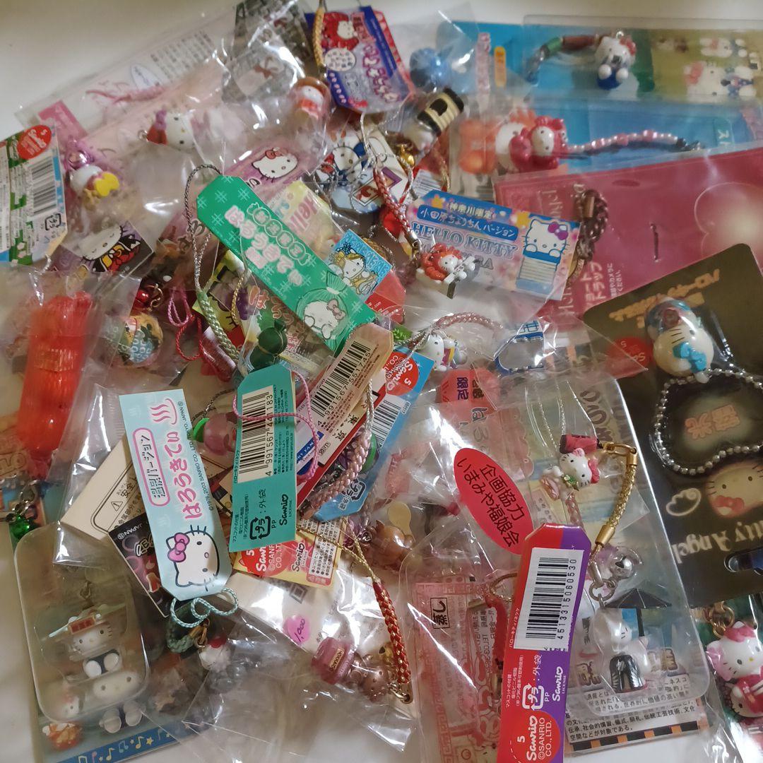 ハローキティ　ご当地　根付け　ストラップ　41個セット　サンリオ　レトロ　当時物