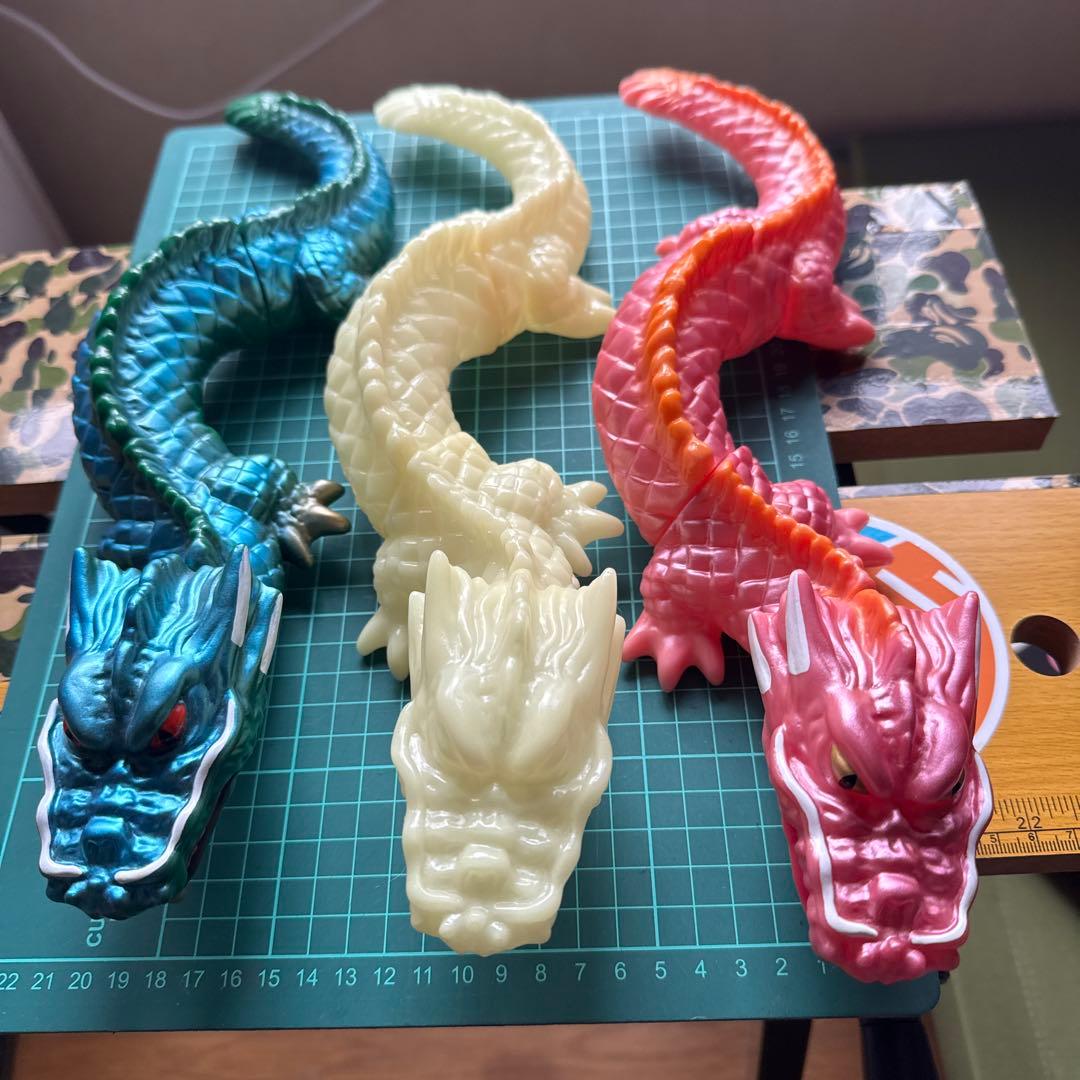 M1号　マンダ　第一期　緑　ピンク　蓄光版スタンダードサイズ　ソフビ　3体 2018年3月中旬締切でM1号が「デラックス ヘドラ通常版」「ジラース