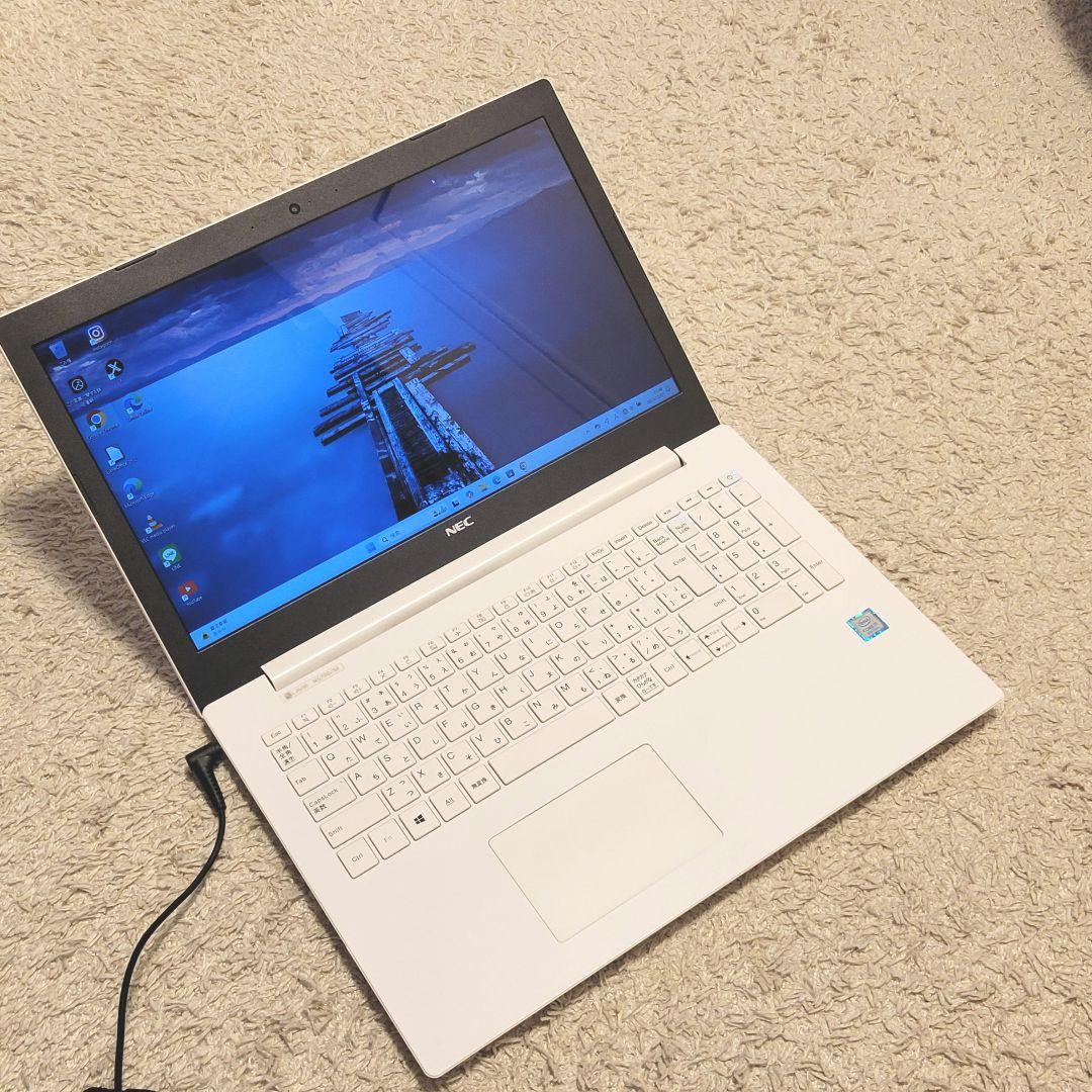 LAVIE NS700/MAW Core i7 8世代 動作快適