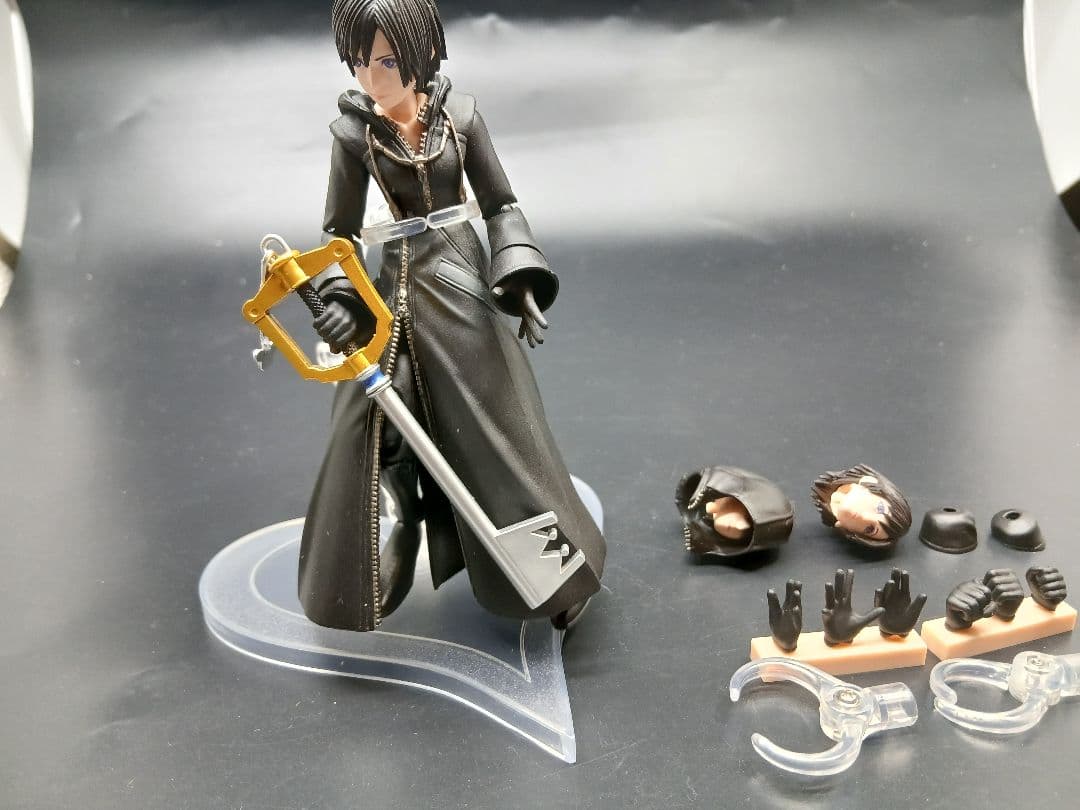 キングダムハーツ ブリングアーツ　シオン　フィギュア キングダムハーツIII」より、「シオン」がブリングアーツで本日発売