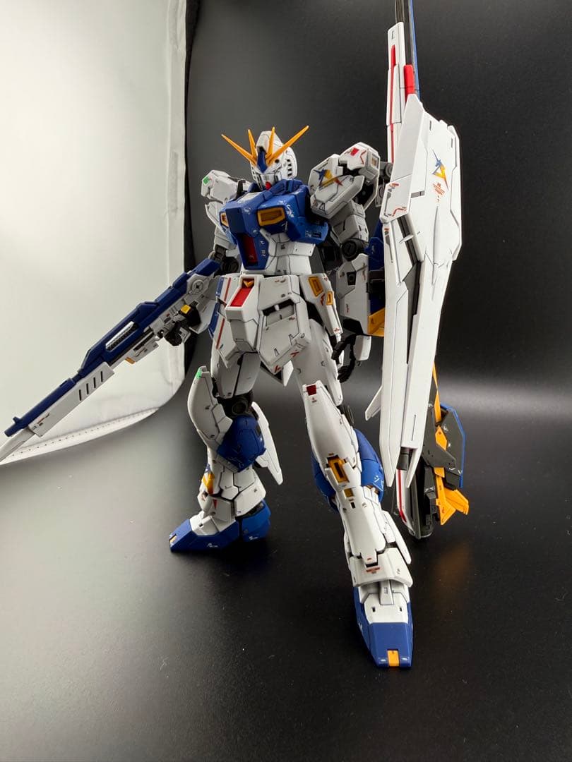 RX-93ff νガンダムRG ガンプラ