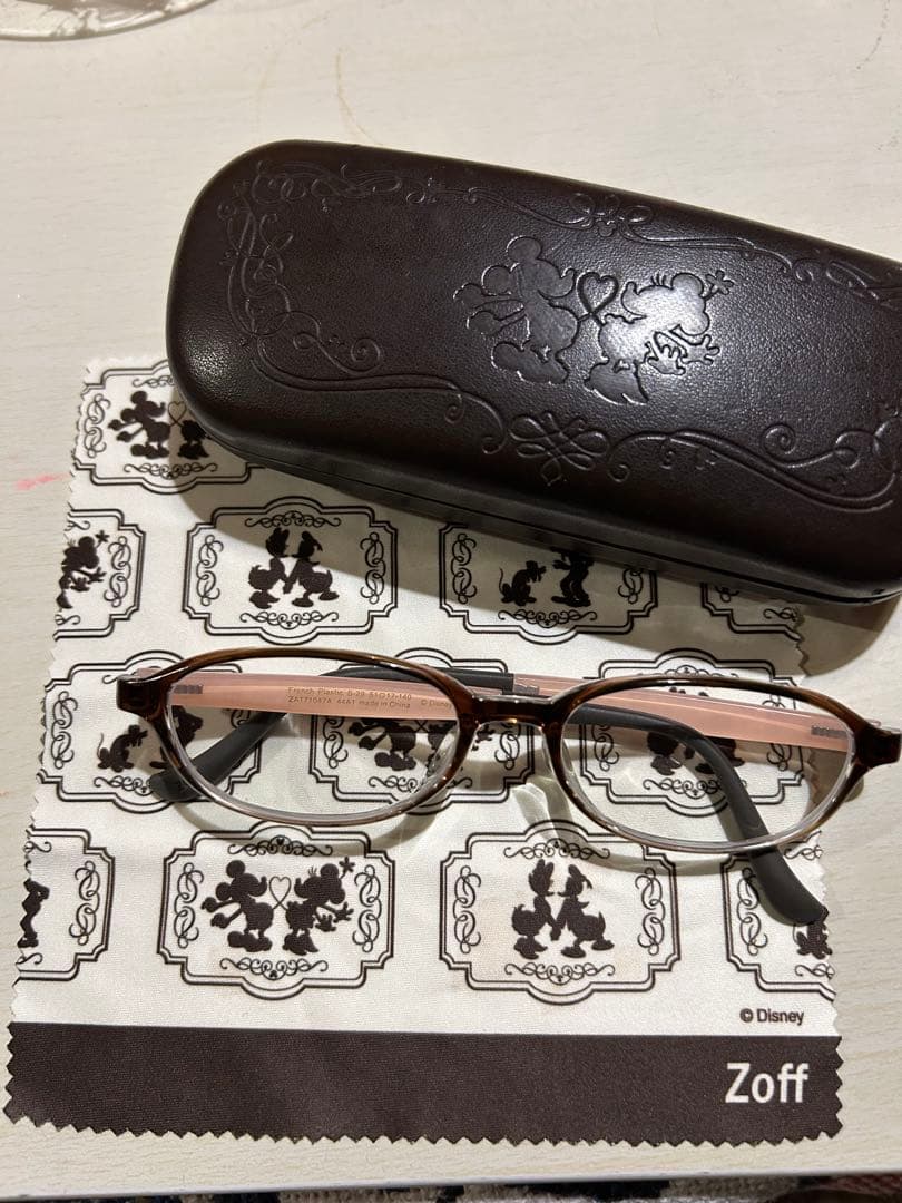 Zoff ミ二ーメガネ(度あり) ディズニー ケース付き Zoffのディズニー「ミニーマウス」モチーフ新作アイウェア、”大人
