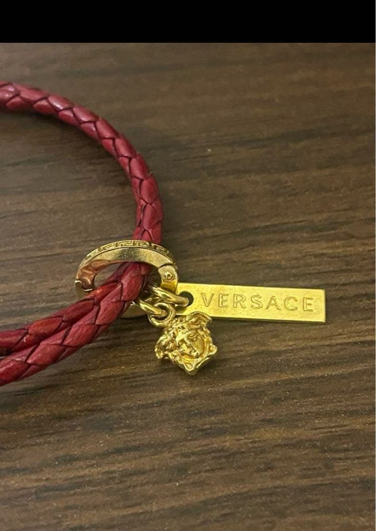 VERSACE 赤 レザー 編み込み ブレスレット ゴールドチャーム