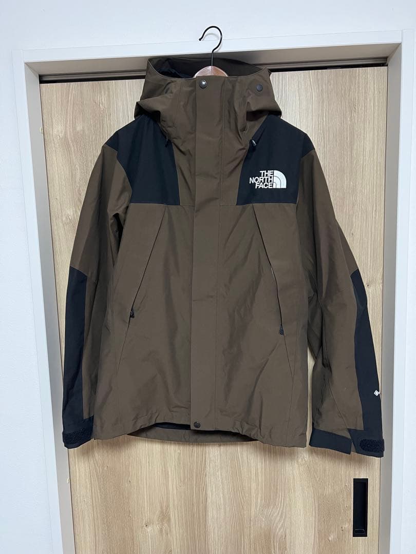 ノースフェイス　マウンテンジャケット　ブラウン×ブラック　マウンテンパーカー