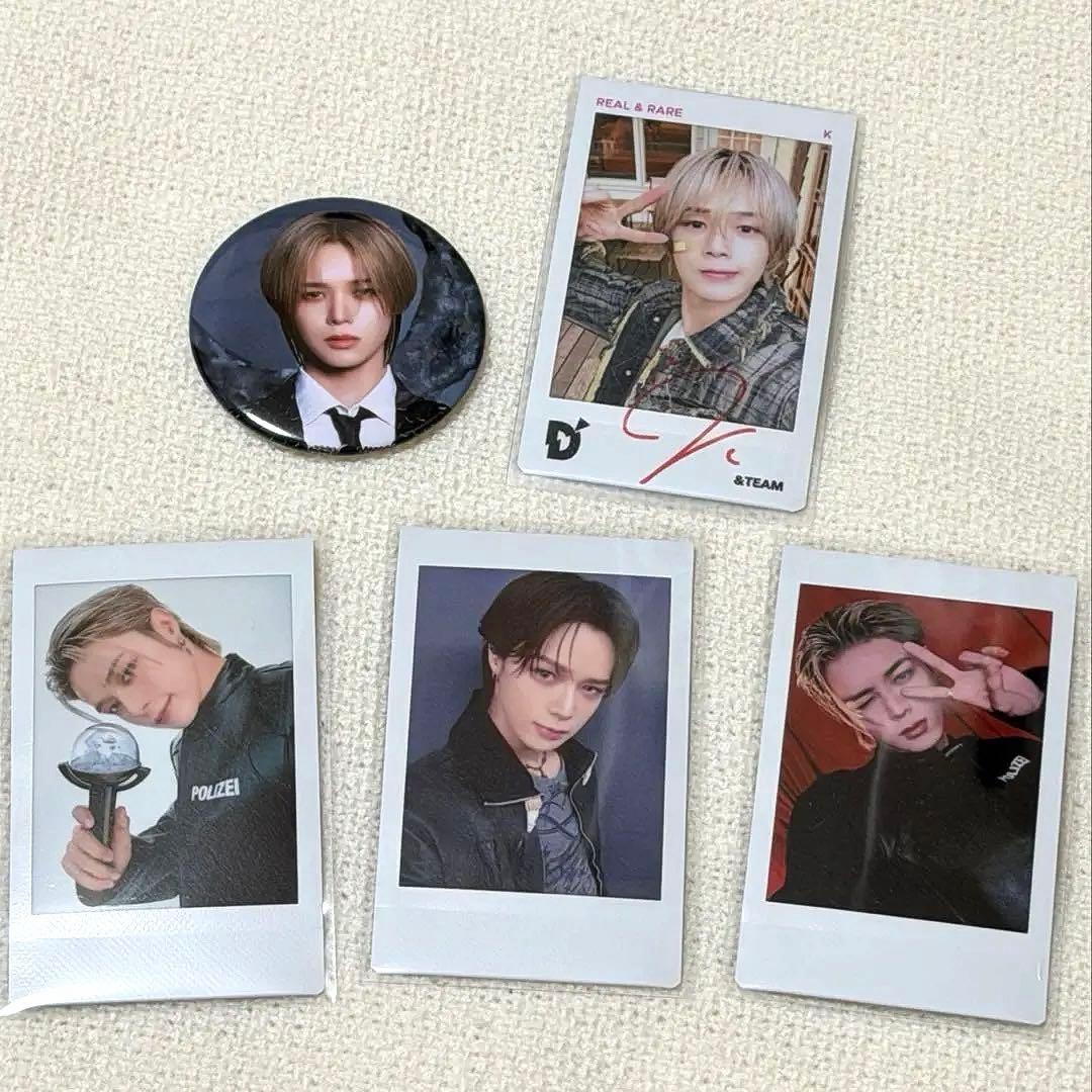 &TEAM K アジツ アンコン D'PARTMENTチェキ 月狼 缶バッチ - メルカリ