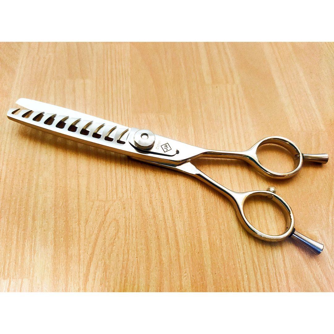 切れ味抜群◎プロ仕様セニングシザーブレンダー理美容師＋トリマートリミングペット可