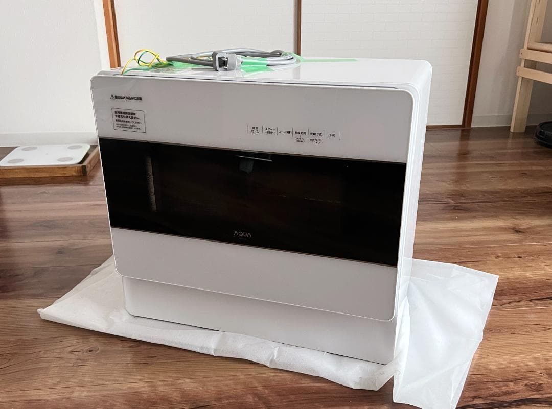 パン様用 食器洗い乾燥機（ホワイト【食器洗い機】ＡＱＵＡ ADW-L4A-W