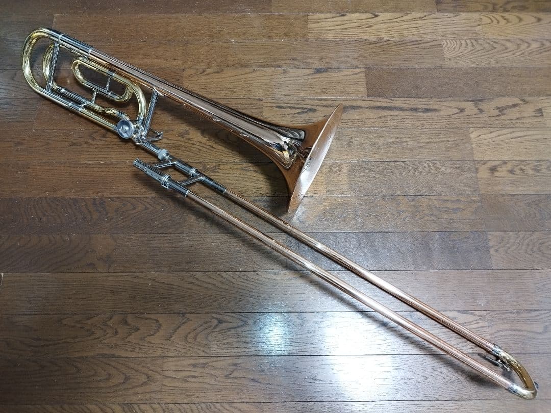 【限定SALE】YAMAHA YSL-8425R テナーバストロンボーン 太管 テナーバストロンボーン、ヤマハのYSL-8425Rが入荷しました