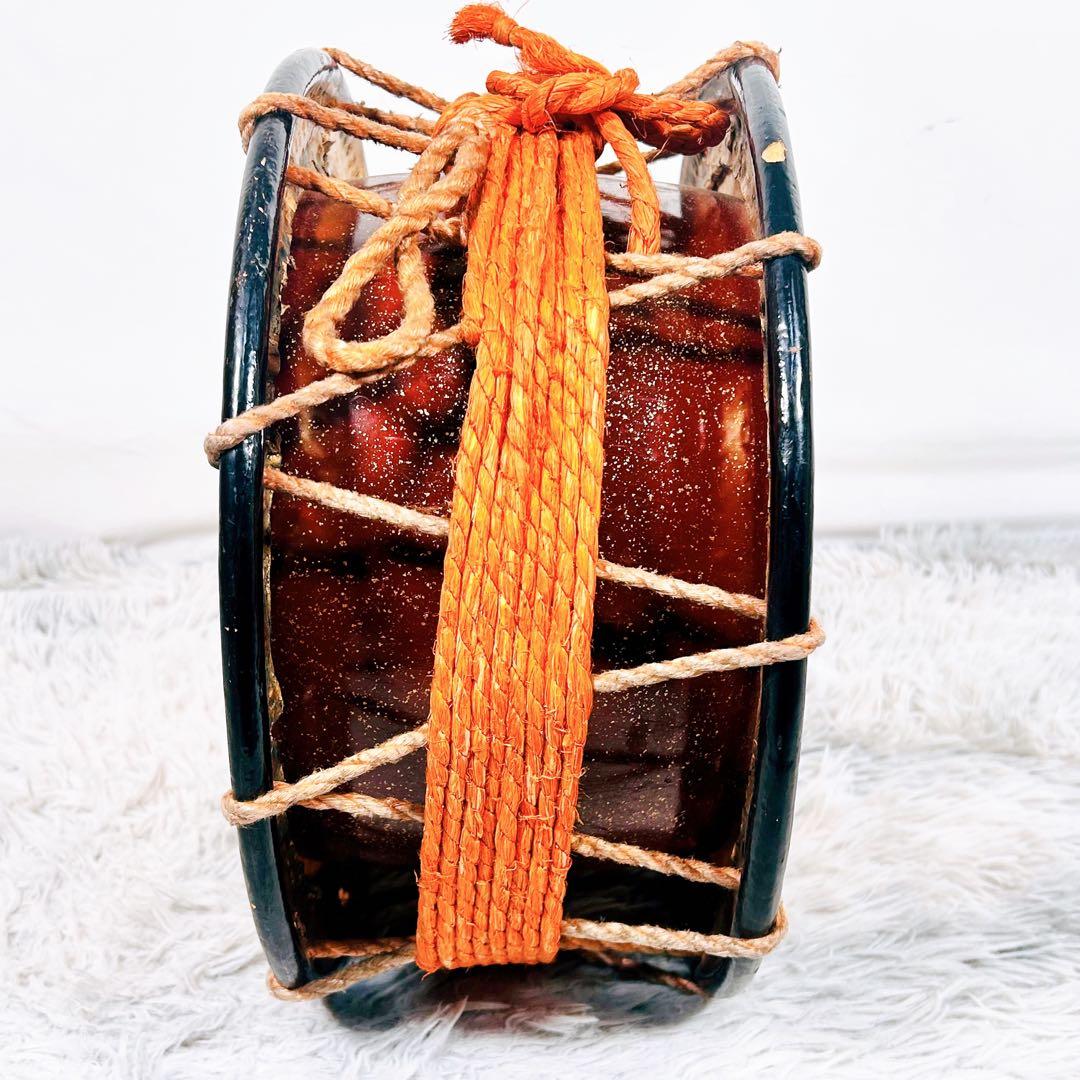 希少】太鼓 締太鼓 和楽器 バチ 台座 和太鼓 3点セット - メルカリ