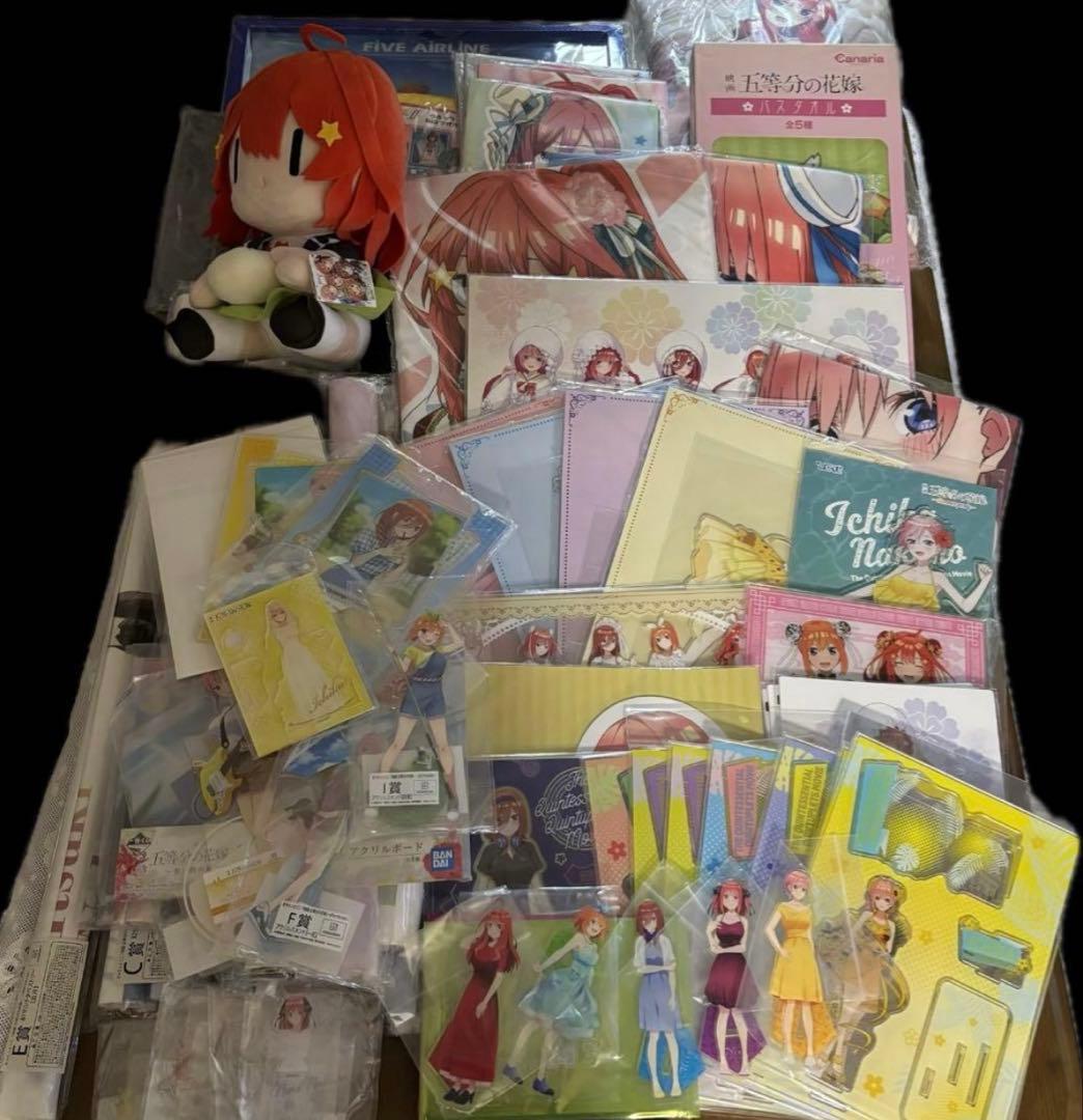 五等分の花嫁 アクスタ タペストリー 他 グッズ セット 大量 まとめ