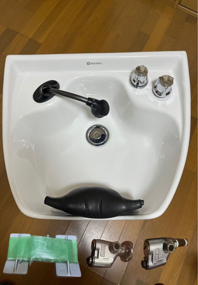 タカラベルモント　シャンプーボール　マジョリカポルト　美容室　理容