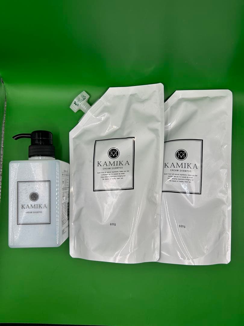 KAMIKA クリームシャンプー 600g ポンプ付き