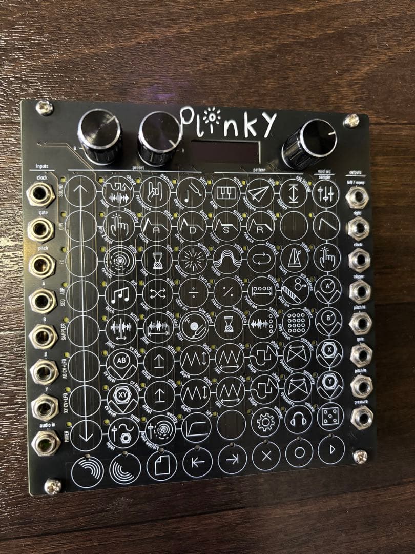 Plinky モジュラーシンセサイザー