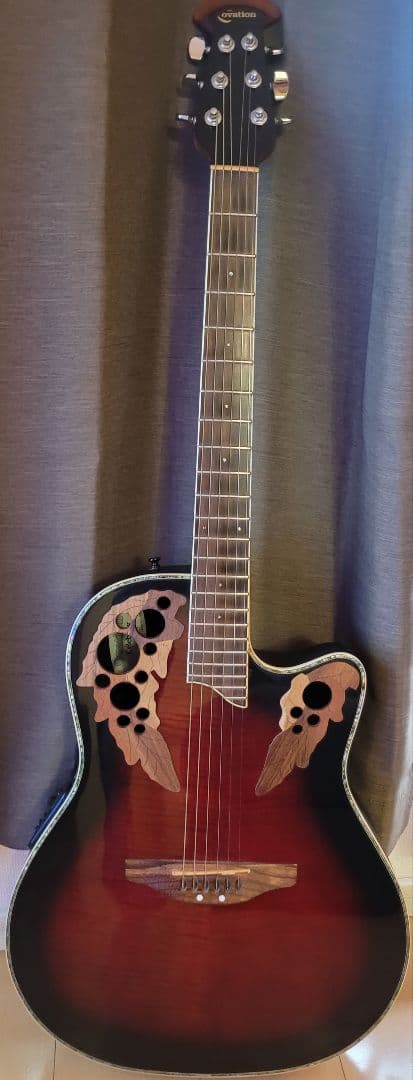 オベーションのエレアコギター CELEBRITY CC-44 OVATION (オベーション) エレアコギター CC44 celebrity｜トレファクONLINE