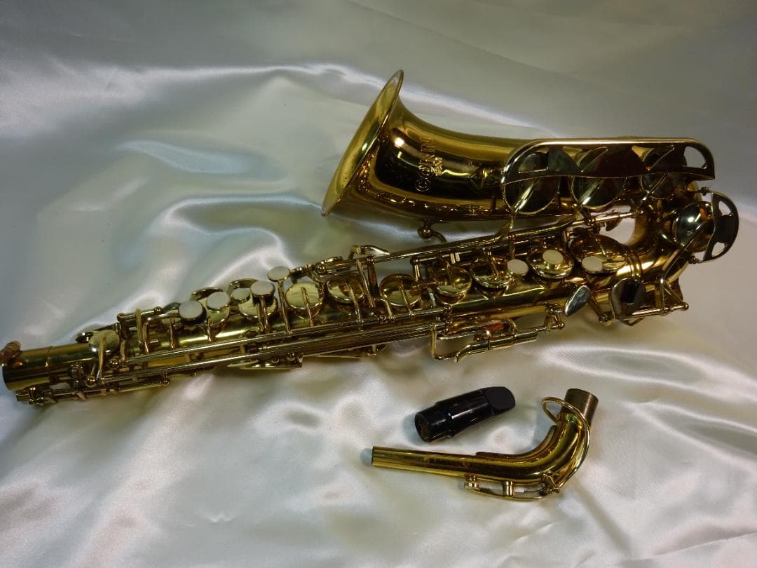 CONN 18M アルトサックス ハードケース付き 現状品 - メルカリ