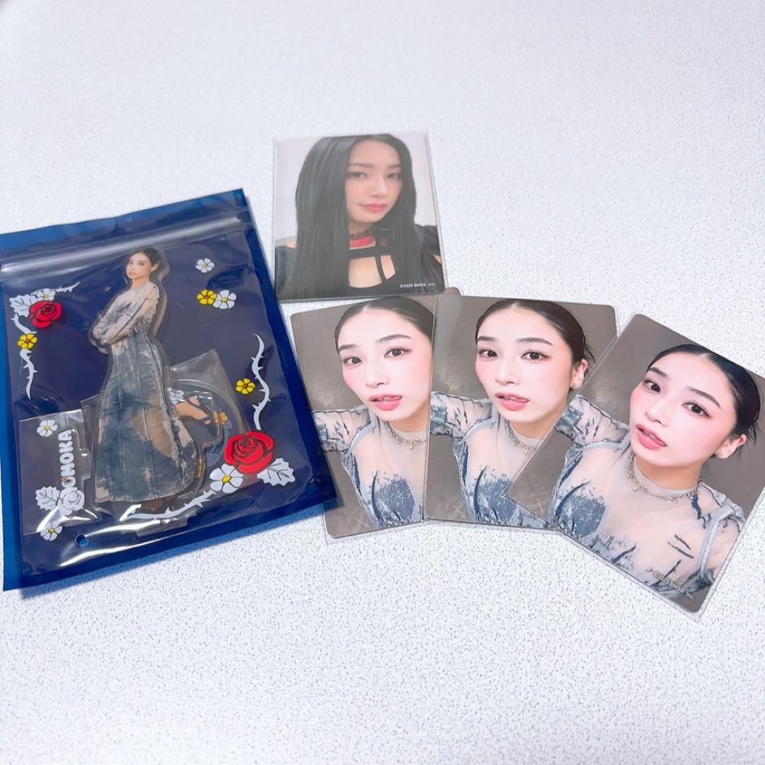 HANA ファンミ アクスタ トレカ MOMOKA - メルカリ