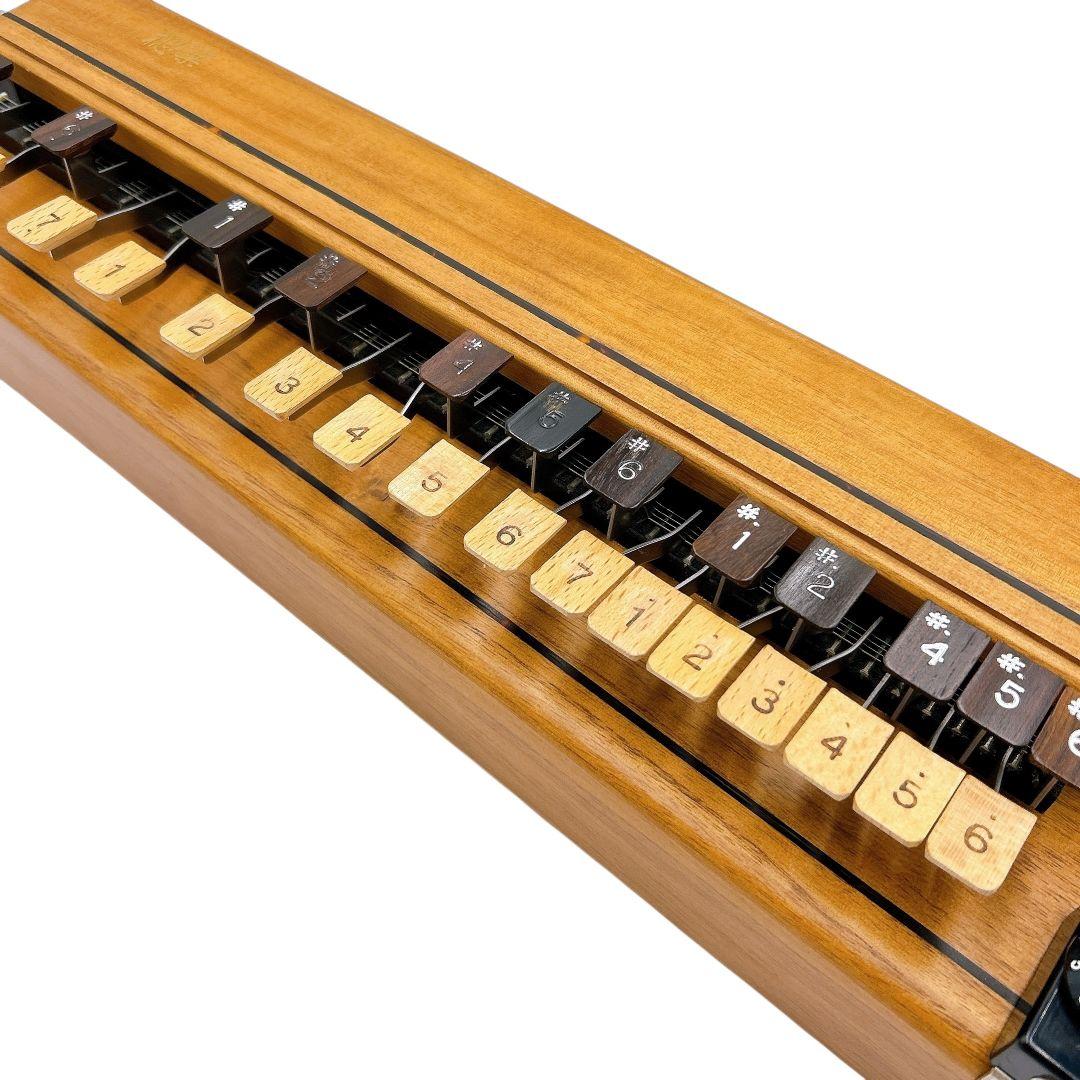 逸品】 美品 木村流 高級 電気大正琴 ゆずりは 大正琴 ハードケース ケース