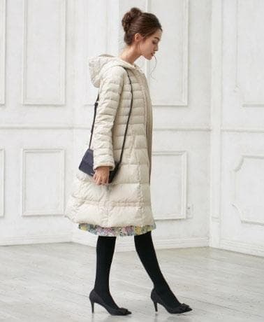 □専用□美品 トッカ TOCCA 5,7万円 ベルベットダウンコート CC12