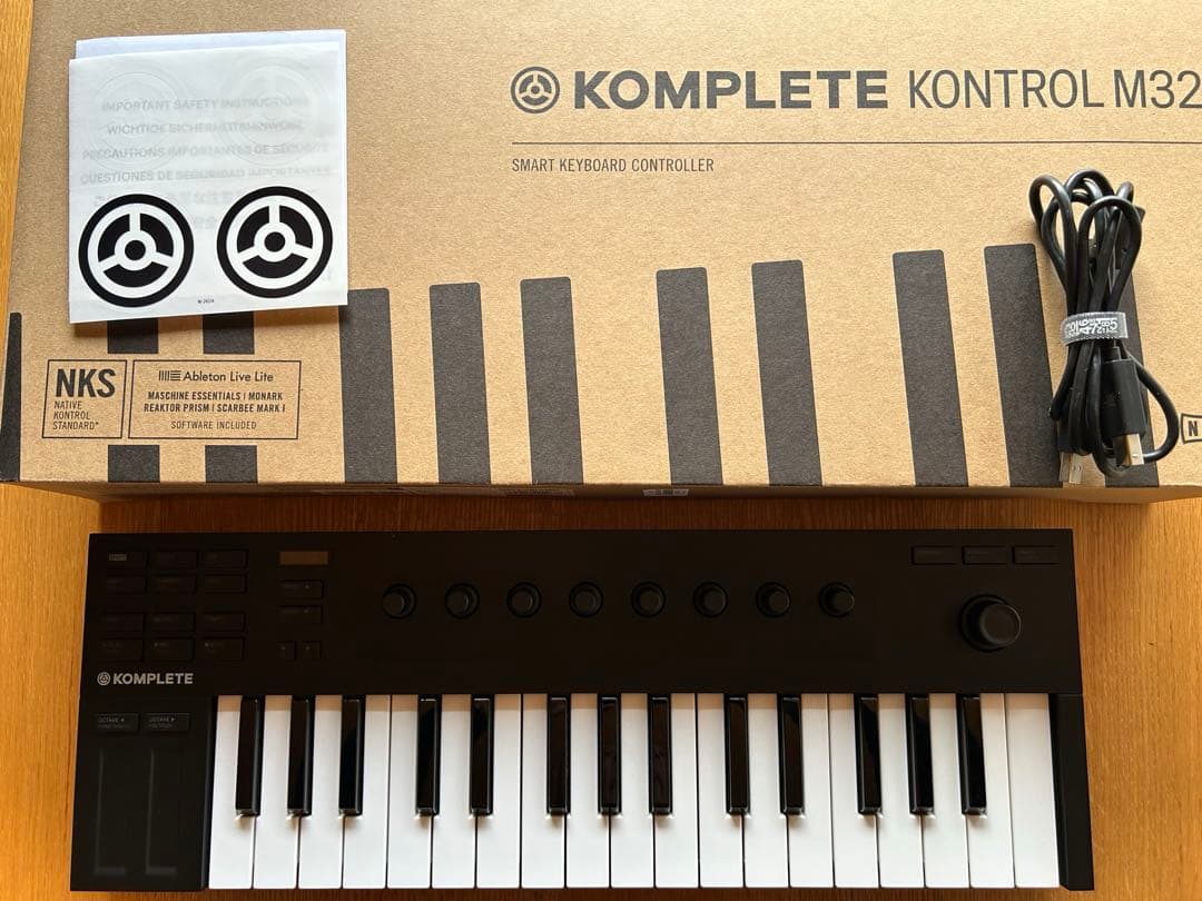 KOMPLETE KONTROL M32 MIDIキーボード Native Instruments (NI) KOMPLETE KONTROL M32 MIDIキーボード 32鍵盤