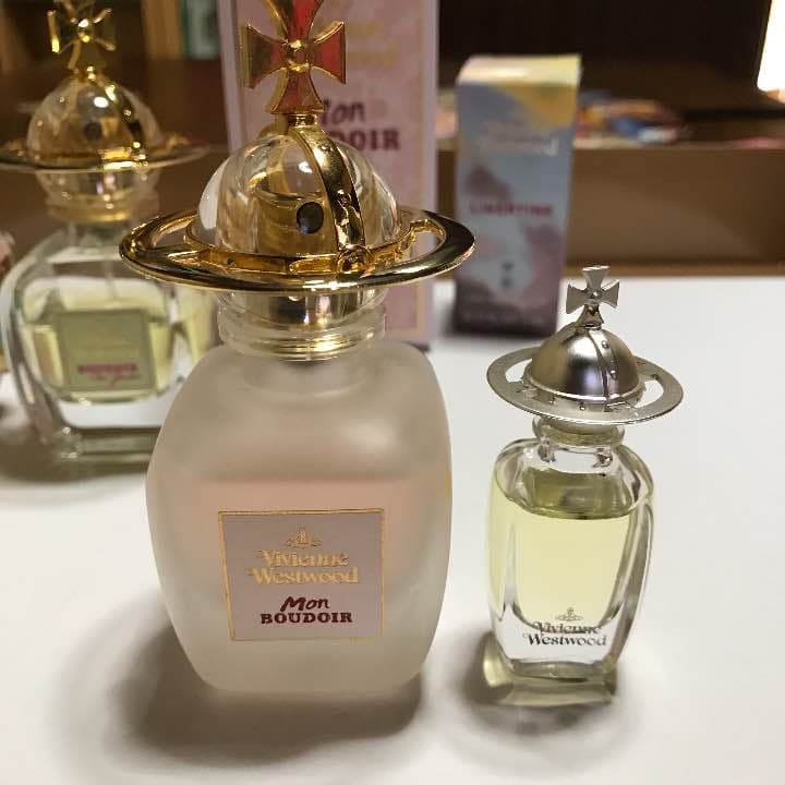 Vivienne Westwood香水 - メルカリ