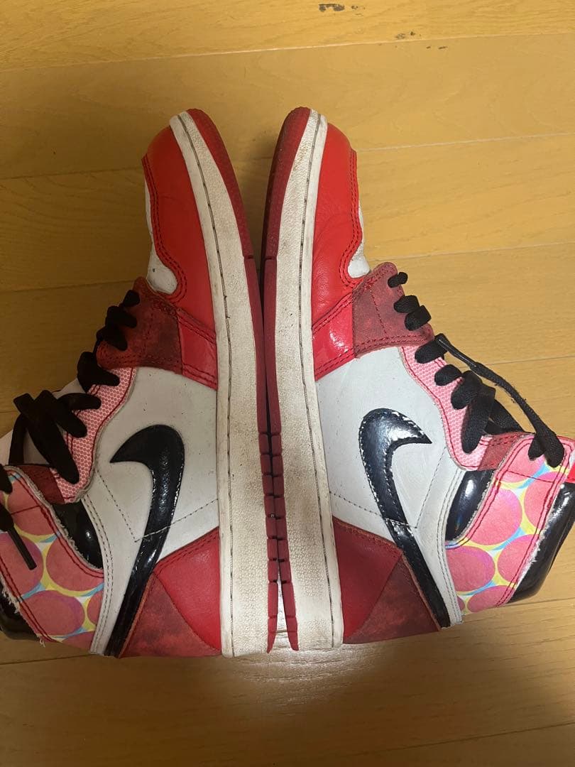 Nike アクロススパイダーマン