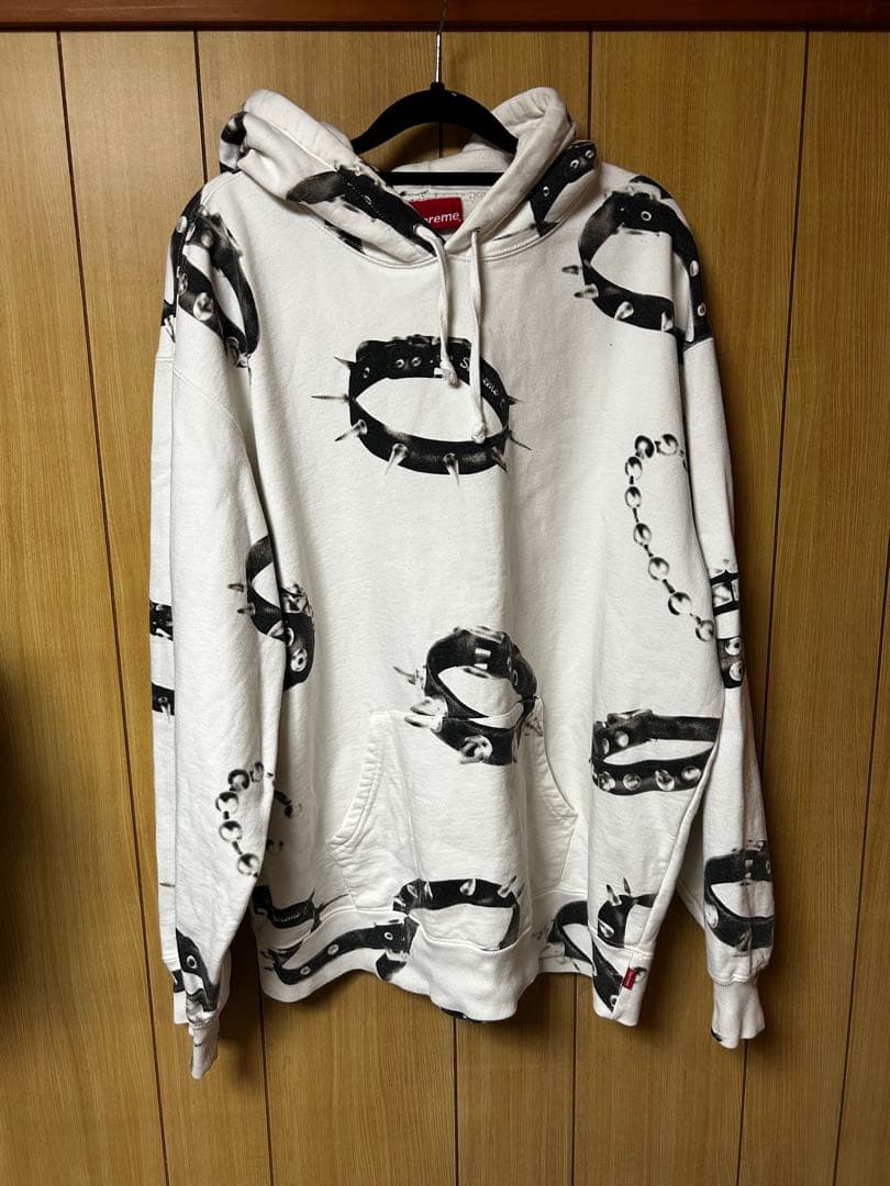 キムタク着用supremeデザインパーカー - メルカリ