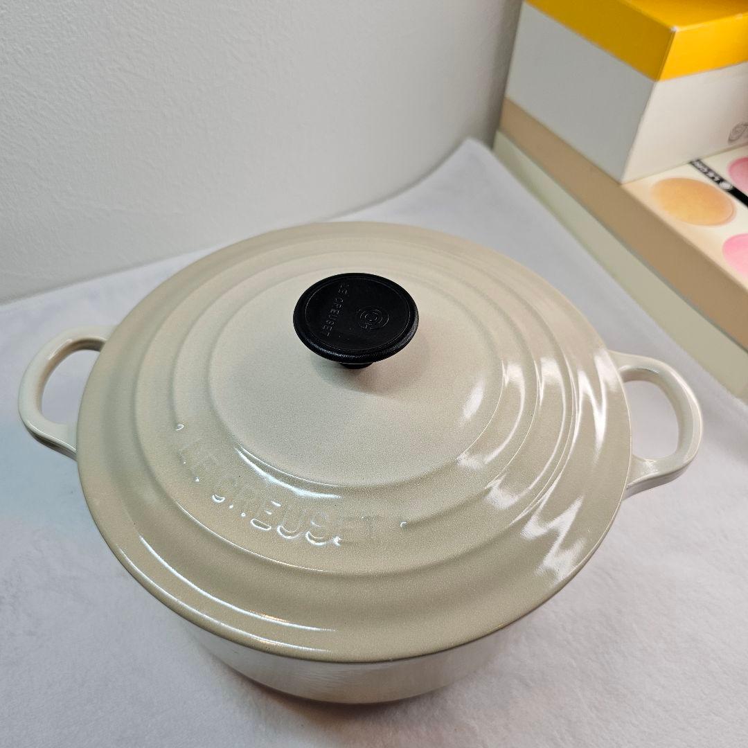 レアー Le Creuset ル・クルーゼ 両手鍋 20cm メレンゲ