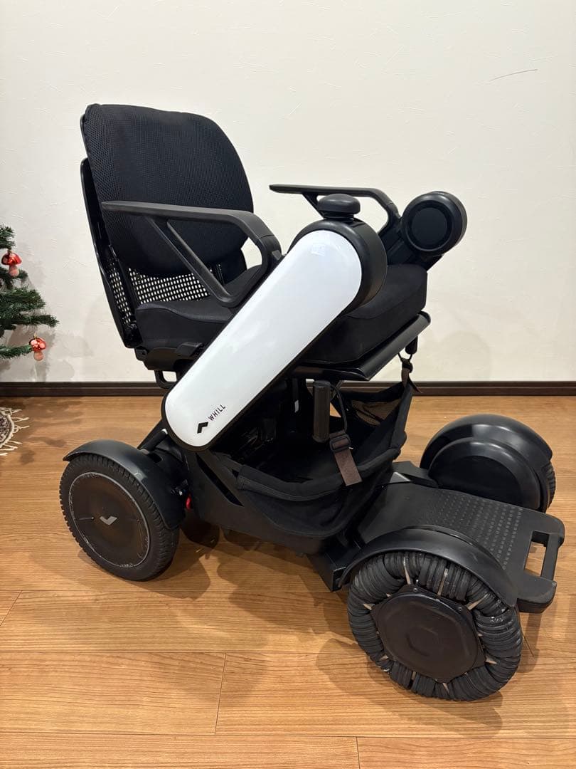 WHILL. 中古電動車椅子