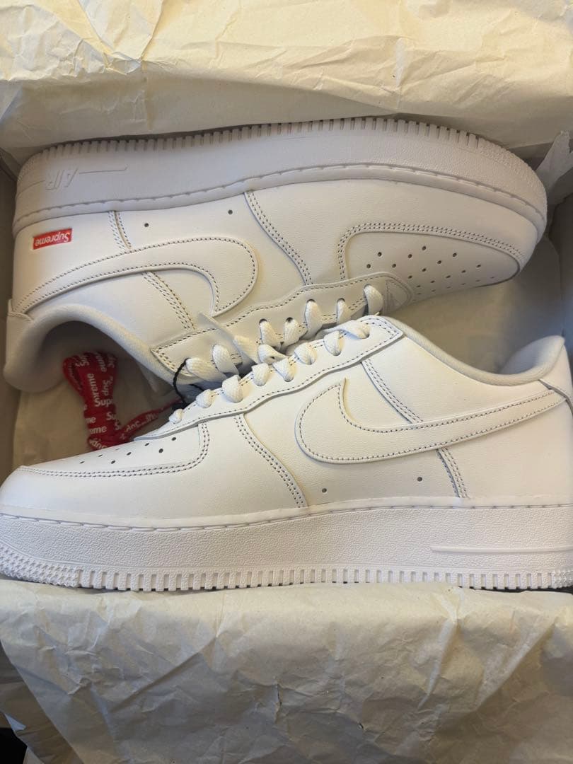 y*u様 Nike Air Force 1 Supreme ホワイト SUPREME × NIKE AIR FORCE 1 LOW WHITE - NEWEST OFFICIAL ONLINE STORE