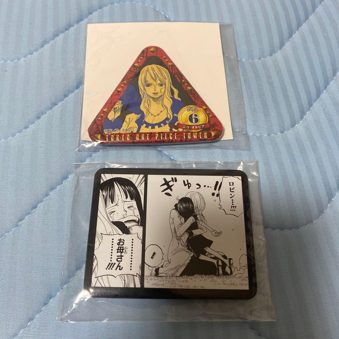 ワンピース　オルビア　ロビン　グッズ　缶バッジ　ワンピースタワー　バースデー