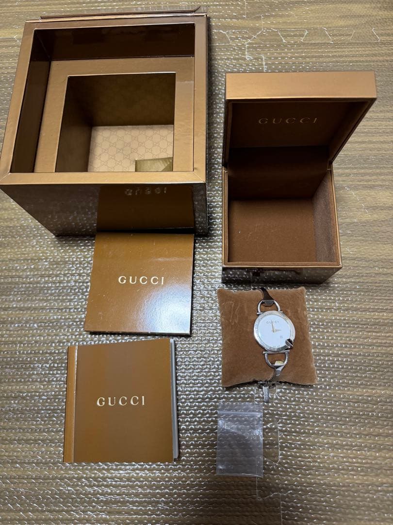 GUCCI ウォッチ