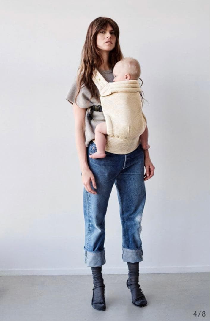 【Artipoppe】アーティポッペ　抱っこ紐