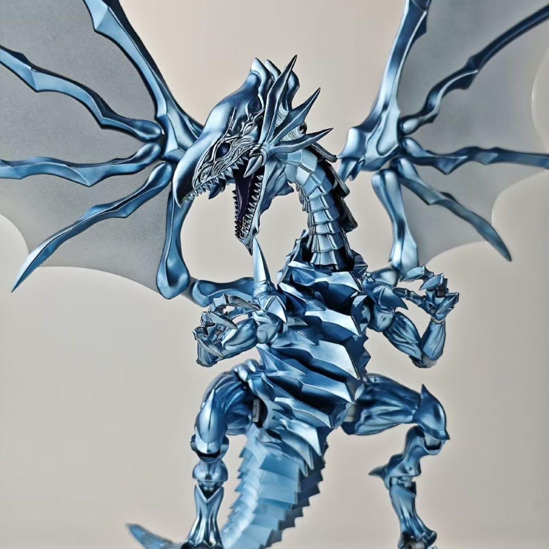 フィギュア アンプリファイド デュエルモンスターズ 青眼の白龍 メタリックブルー