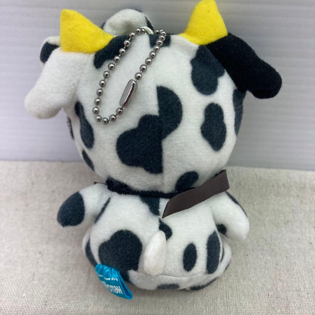 2001年製☆牧場限定】ハローキティ 牛 ぬいぐるみ ストラップ サンリオ