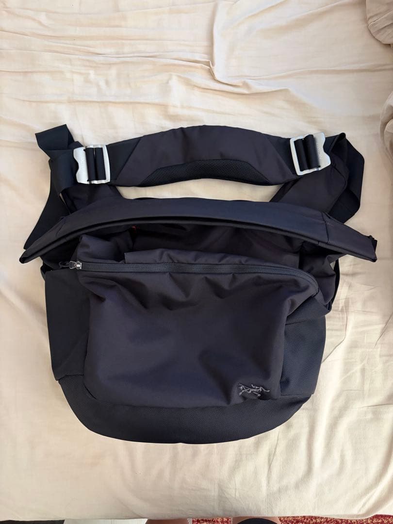 【美品】ARC'TERYX Mistral16