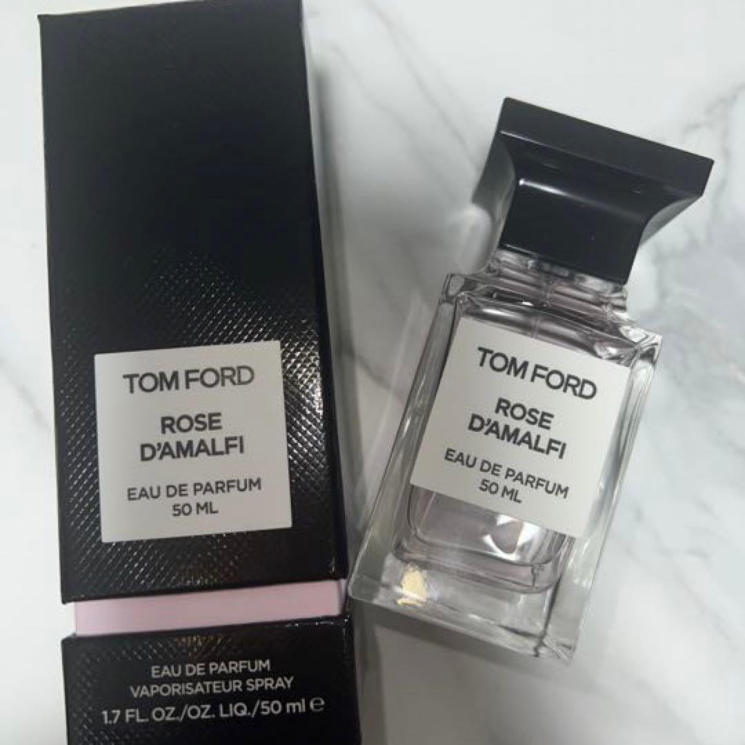 トムフォードビューティ ローズダマルフィオードパルファムスプレィ 50ml