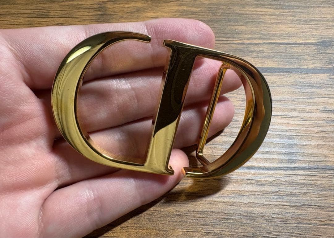 Dior ゴールド ベルトバックル