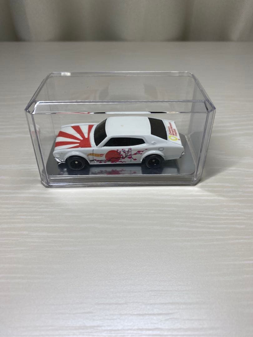 ミニカー HW NISSAN LAUREL 2000 SGX CHARITY CAR