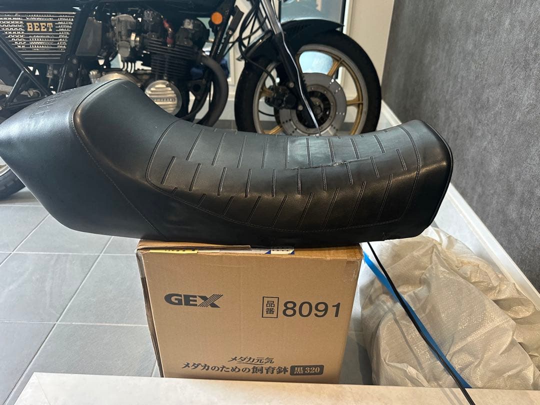 Z400FXジュリアーリシート タックロール - メルカリ
