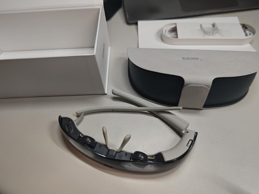 【美品】【手元の細かな作業に】オートフォーカスの眼鏡 ViXion01